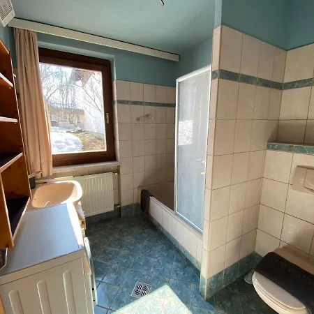 Haus Im Gruenen Apartment *
