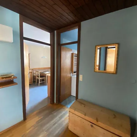 Haus Im Gruenen Apartment