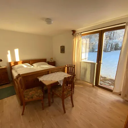 Haus Im Gruenen 살펠덴암스타이너르넨미어