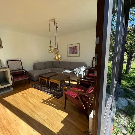 Haus Im Gruenen 아파트 살펠덴암스타이너르넨미어