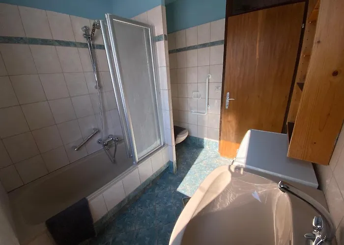 Haus Im Gruenen Apartman